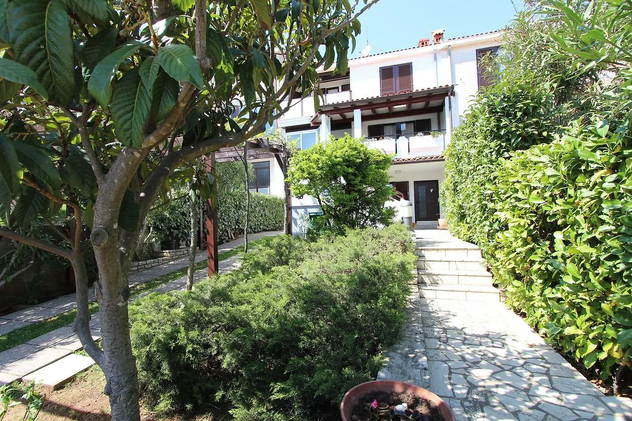 Apartment Irena Pula